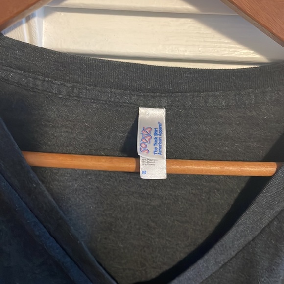 American Apparel l V-Neck T-Shirt - Picture 2 of 3